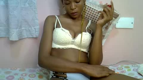 Snapshot of faizah_ chatting on 03/28/26, 12:27 faizah_ online show from 03/28/26, 12:27