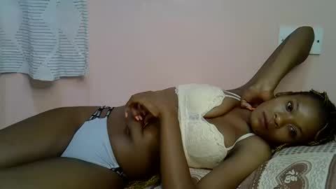 Snapshot of faizah_ chatting on 03/29/26, 12:43 faizah_ online show from 03/29/26, 12:43