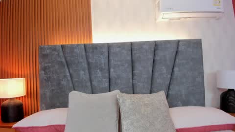  Leila.... online show from 03/18/26, 12:30