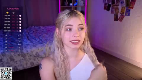 Emilia online show from 02/23/25, 10:28