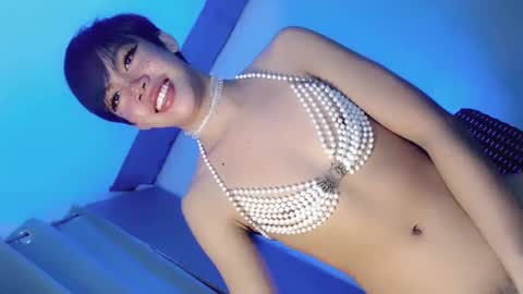 Snapshot of fallinlovewithivy chatting on 02/01/25, 06:08 Ivy Lauren online show from 02/01/25, 06:08