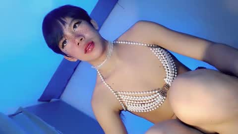 Snapshot of fallinlovewithivy chatting on 02/01/25, 09:19 Ivy Lauren online show from 02/01/25, 09:19