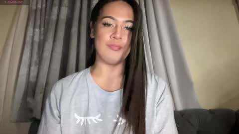 callmecindy online show from 11/17/25, 06:35