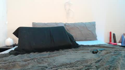 Snapshot of fallonxgray chatting on 12/05/24, 12:52 Fallon Gray online show from 12/05/24, 12:52