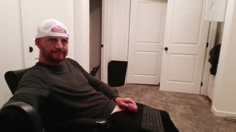 Snapshot of fallout7657 chatting on 10/12/25, 09:08 Daddy online show from 10/12/25, 09:08