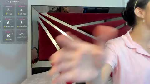 Snapshot of faloonroussel chatting on 07/06/26, 06:10 Faloon online show from 07/06/26, 06:10