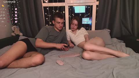 Snapshot of familysexy34 chatting on 12/29/24, 01:24 familysexy34 online show from 12/29/24, 01:24