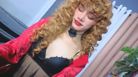 Snapshot of familystroke_twinny8 chatting on 09/19/25, 04:51 Alexandra x Alexandro online show from 09/19/25, 04:51