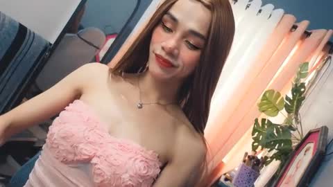 Snapshot of familystroke_twinny8 chatting on 09/21/25, 04:03 Alexandra x Alexandro online show from 09/21/25, 04:03