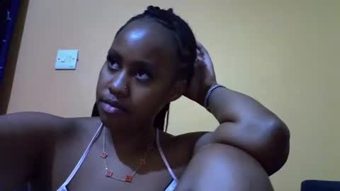 famous_bear online show from 02/26/26, 01:04