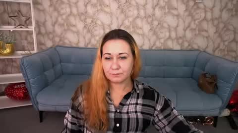 famousemuse online show from 04/15/26, 12:56