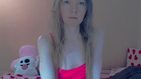 Snapshot of fanatka chatting on 03/10/26, 03:55 BUNNYGal online show from 03/10/26, 03:55