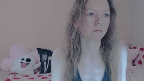 Snapshot of fanatka chatting on 03/17/26, 05:44 BUNNYGal online show from 03/17/26, 05:44