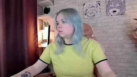 Bella online show from 10/26/25, 10:32