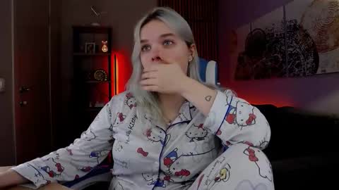 Bella online show from 11/15/25, 11:07