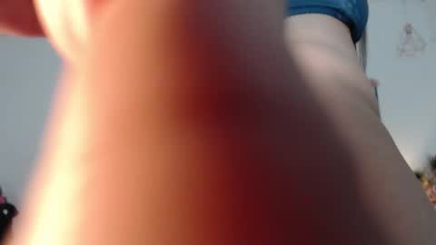 Layla online show from 10/03/25, 06:27