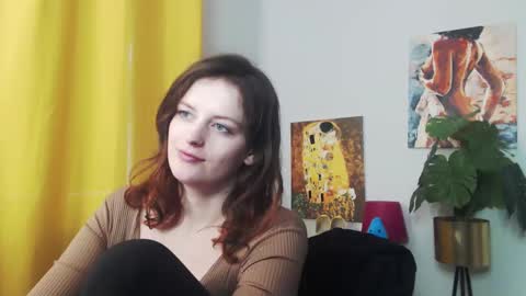 Snapshot of fancynadine chatting on 12/23/24, 10:10 Nadine online show from 12/23/24, 10:10