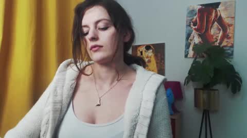 Snapshot of fancynadine chatting on 01/08/25, 12:26 Nadine online show from 01/08/25, 12:26