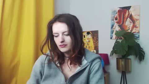 Snapshot of fancynadine chatting on 01/10/25, 06:20 Nadine online show from 01/10/25, 06:20