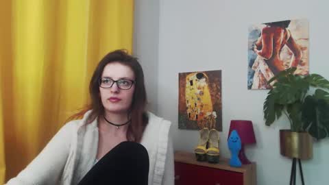 Snapshot of fancynadine chatting on 01/24/25, 09:28 Nadine online show from 01/24/25, 09:28