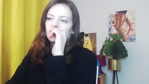 Snapshot of fancynadine chatting on 02/03/25, 06:24 Nadine online show from 02/03/25, 06:24