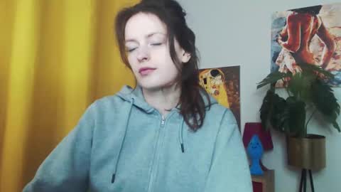 Snapshot of fancynadine chatting on 02/13/25, 06:20 Nadine online show from 02/13/25, 06:20