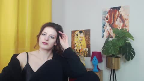 Snapshot of fancynadine chatting on 02/14/25, 10:07 Nadine online show from 02/14/25, 10:07