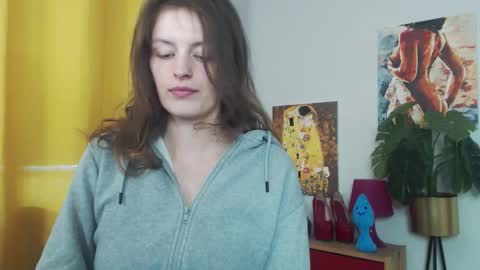 Snapshot of fancynadine chatting on 09/24/25, 05:44 Nadine online show from 09/24/25, 05:44