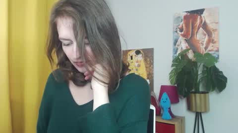 Snapshot of fancynadine chatting on 09/30/25, 05:56 Nadine online show from 09/30/25, 05:56