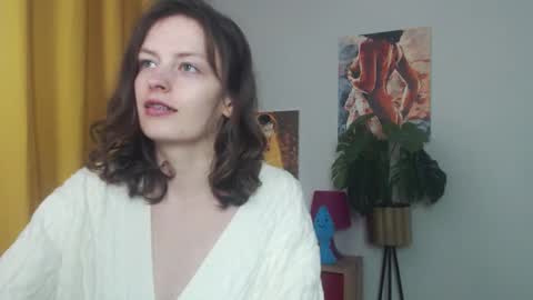 Snapshot of fancynadine chatting on 10/13/25, 04:34 Nadine online show from 10/13/25, 04:34