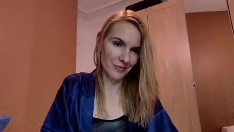Fanny online show from 12/15/24, 02:30