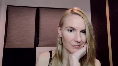 Fanny online show from 01/03/25, 01:27