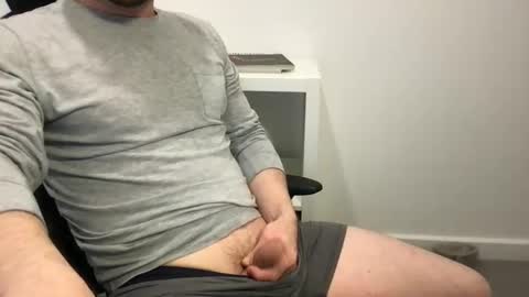 Alex online show from 01/06/25, 03:51