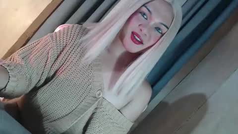 Snapshot of fantasticcock69_daniella chatting on 02/07/26, 11:19 DANIELLA - DONT FORGET TO GIVE ME A THUMBSU UP online show from 02/07/26, 11:19