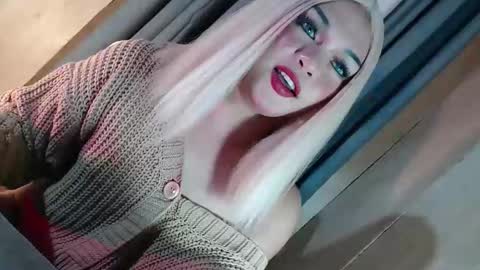 Snapshot of fantasticcock69_daniella chatting on 02/13/26, 11:23 DANIELLA - DONT FORGET TO GIVE ME A THUMBSU UP online show from 02/13/26, 11:23