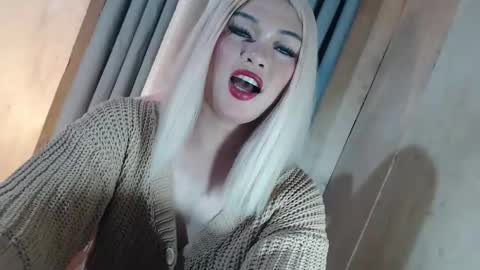 Snapshot of fantasticcock69_daniella chatting on 05/15/26, 09:44 DANIELLA - DONT FORGET TO GIVE ME A THUMBSU UP online show from 05/15/26, 09:44
