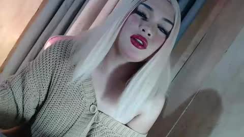 Snapshot of fantasticcock69_daniella chatting on 06/03/26, 04:26 DANIELLA - DONT FORGET TO GIVE ME A THUMBSU UP online show from 06/03/26, 04:26