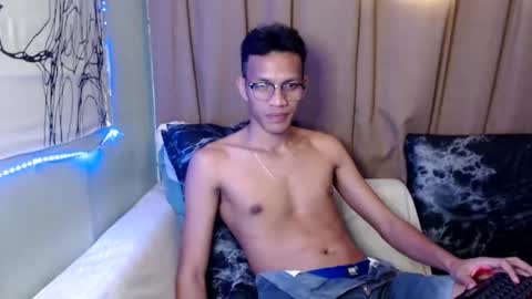 Snapshot of fantasy_davidxx chatting on 10/15/25, 10:21 David online show from 10/15/25, 10:21