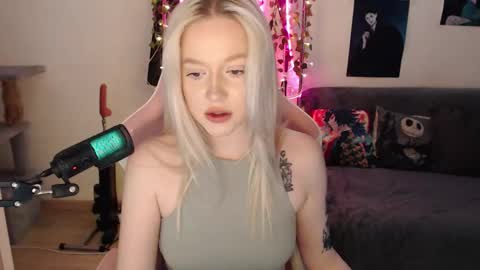 Lisa online show from 02/27/26, 11:10