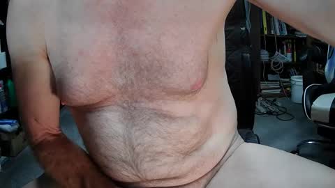 Snapshot of fantasyresort chatting on 01/16/25, 04:49 fantasyresort online show from 01/16/25, 04:49