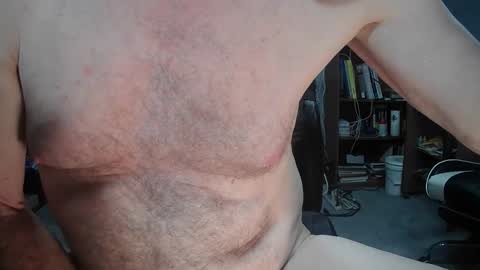 Snapshot of fantasyresort chatting on 02/28/25, 04:54 fantasyresort online show from 02/28/25, 04:54