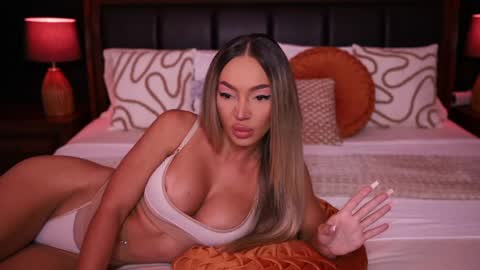 Snapshot of fantasystudiox chatting on 03/22/26, 10:46 Carmina online show from 03/22/26, 10:46