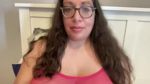 Farah online show from 09/10/25, 12:16