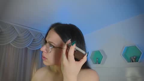 Farah online show from 11/05/25, 12:05