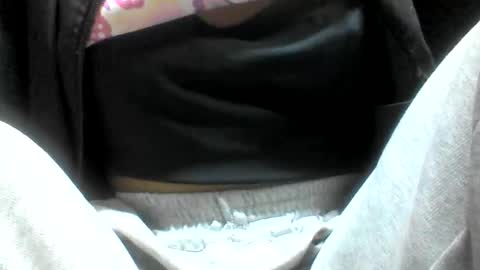 farantsaaly1 online show from 09/10/25, 10:37