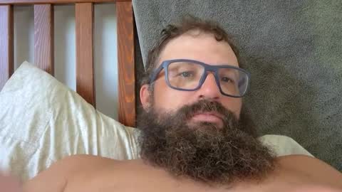 Snapshot of farm2boy chatting on 09/30/25, 03:39 Farm2boy online show from 09/30/25, 03:39