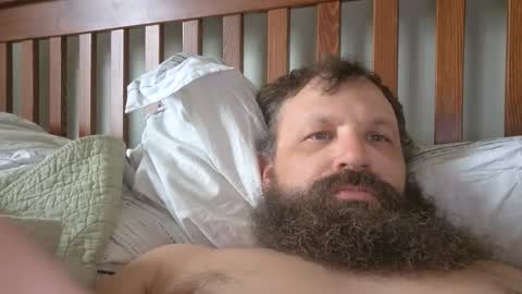 Snapshot of farm2boy chatting on 03/10/26, 05:29 Farm2boy online show from 03/10/26, 05:29