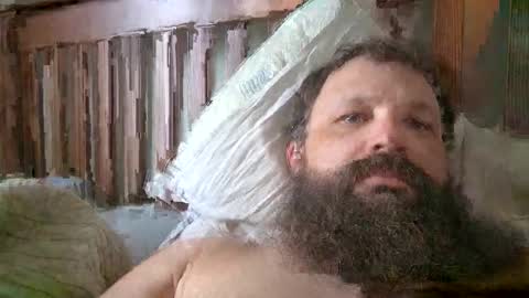 Snapshot of farm2boy chatting on 03/11/26, 04:24 Farm2boy online show from 03/11/26, 04:24