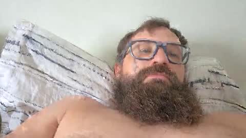 Snapshot of farm2boy chatting on 03/22/26, 05:27 Farm2boy online show from 03/22/26, 05:27