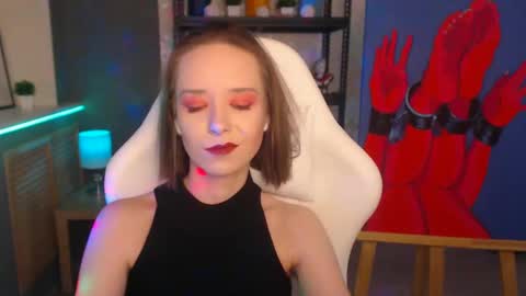 Snapshot of fascinating___eyes chatting on 12/07/24, 10:28 Fascinating Eyes online show from 12/07/24, 10:28